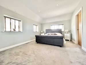 Photo 18- click for photo gallery